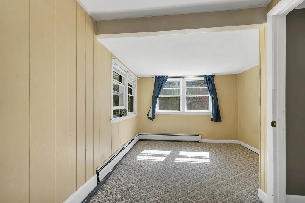 546 White Oaks Road Laconia NH 03246