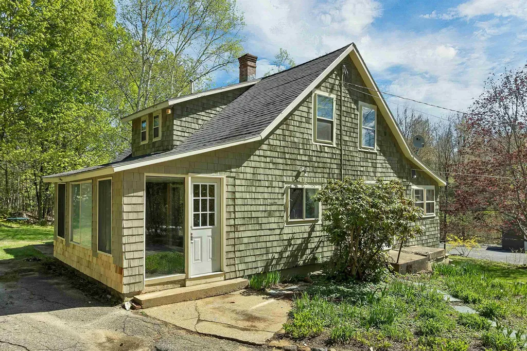 546 White Oaks Road Laconia NH 03246