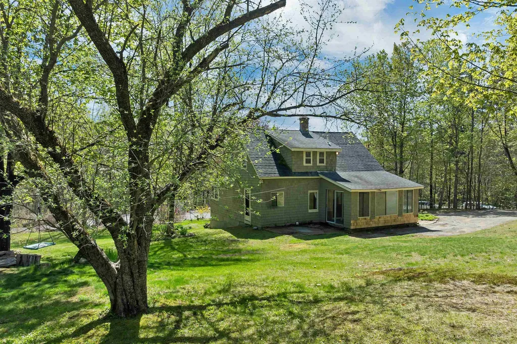 546 White Oaks Road Laconia NH 03246