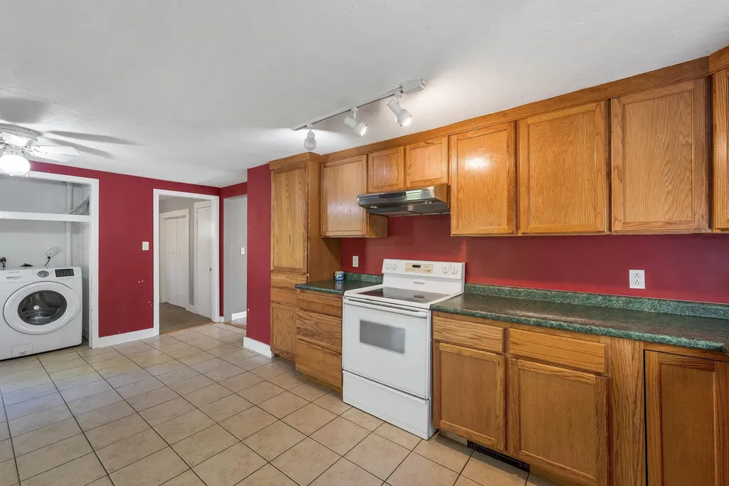 546 White Oaks Road Laconia NH 03246