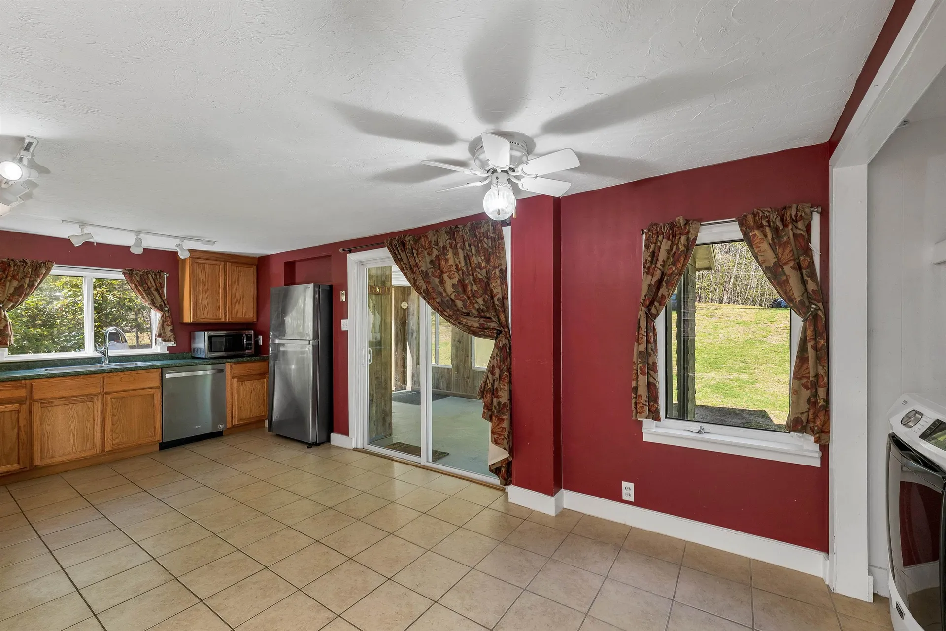 546 White Oaks Road Laconia NH 03246