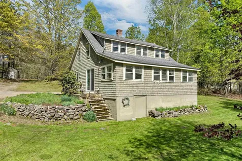 546 White Oaks Road Laconia NH 03246