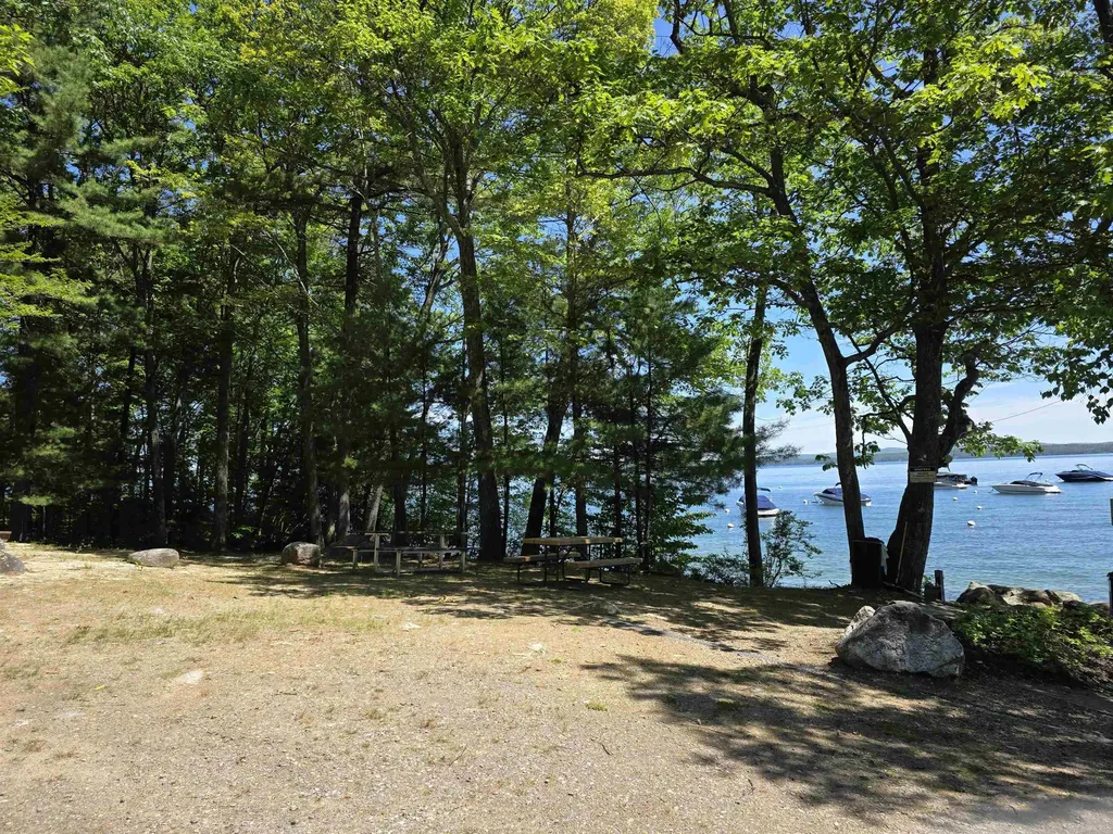 194 Chestnut Drive Gilford NH 03249