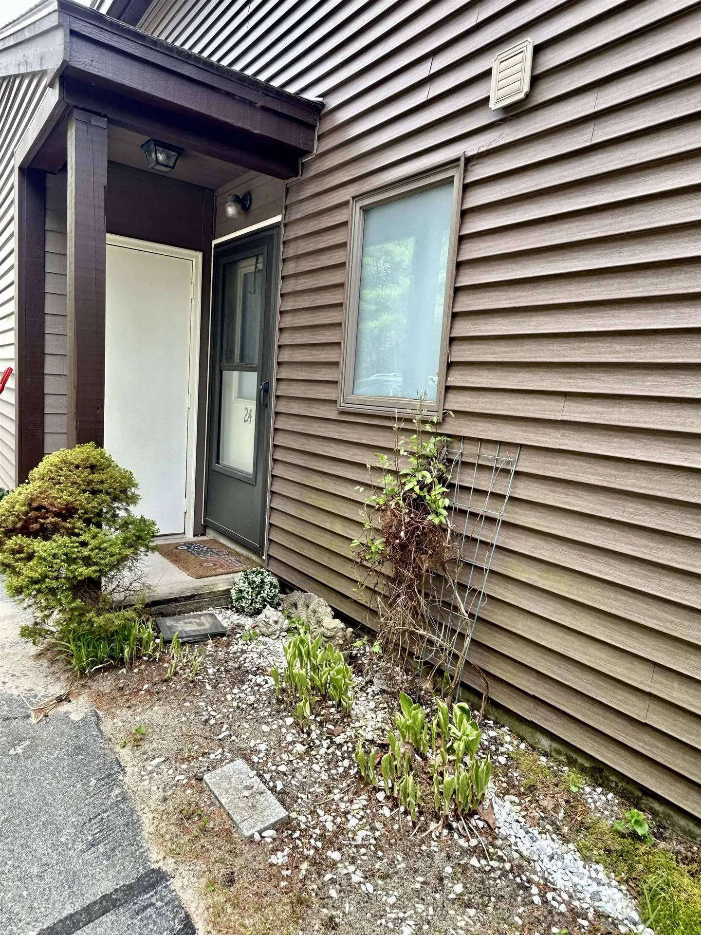 576 Francestown Road Bennington NH 03442