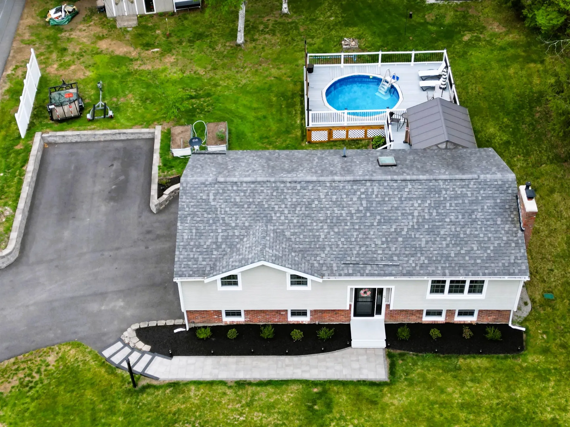 19 Beach Drive Kingston NH 03848