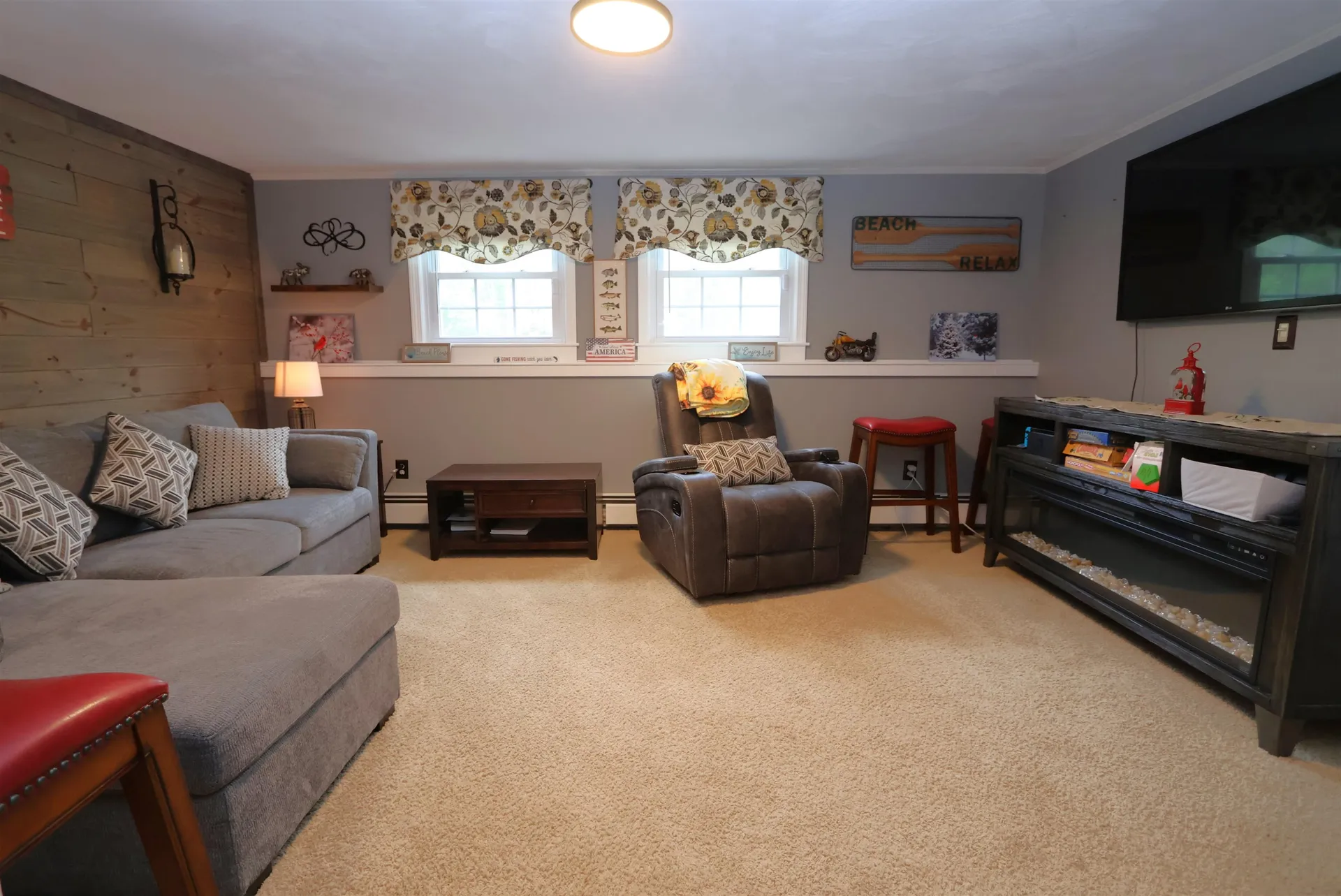 19 Beach Drive Kingston NH 03848
