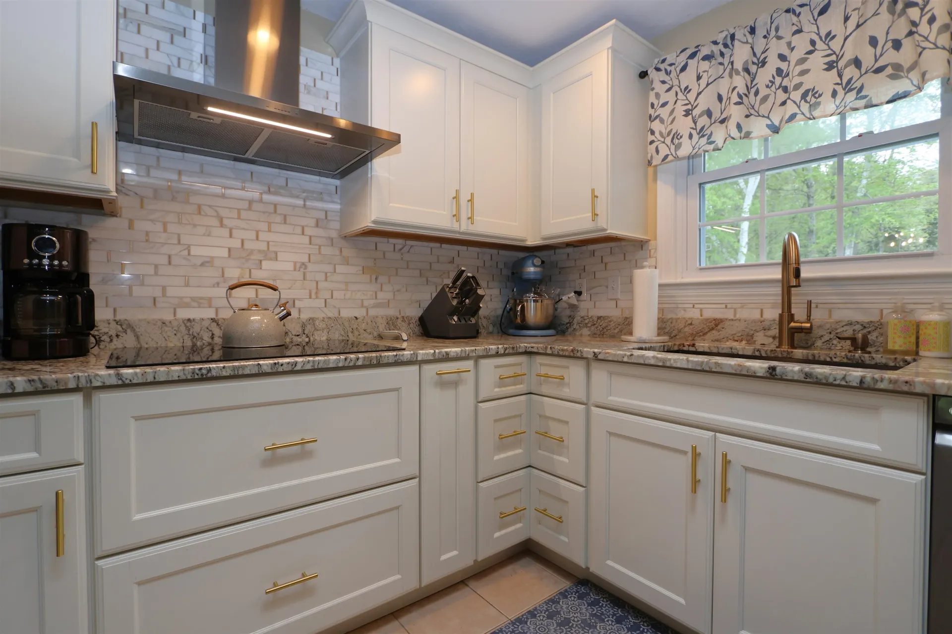 19 Beach Drive Kingston NH 03848