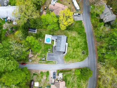 19 Beach Drive Kingston NH 03848
