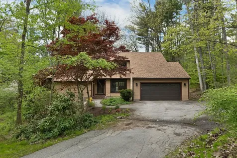 16 Old Manchester Road Amherst NH 03031