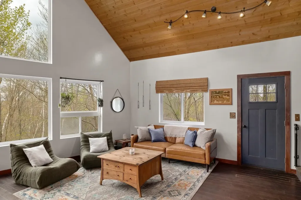 96 Deerfield Hills Road Morristown VT 05661