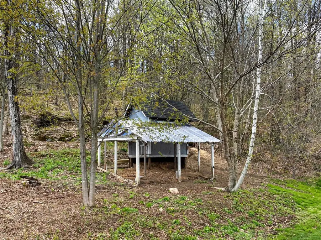 96 Deerfield Hills Road Morristown VT 05661