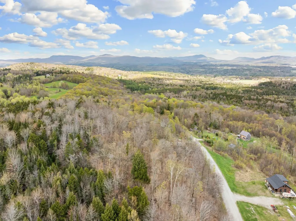 96 Deerfield Hills Road Morristown VT 05661