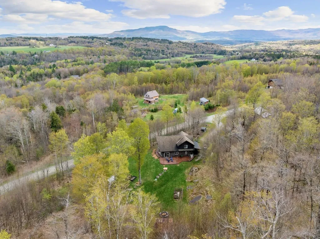 96 Deerfield Hills Road Morristown VT 05661