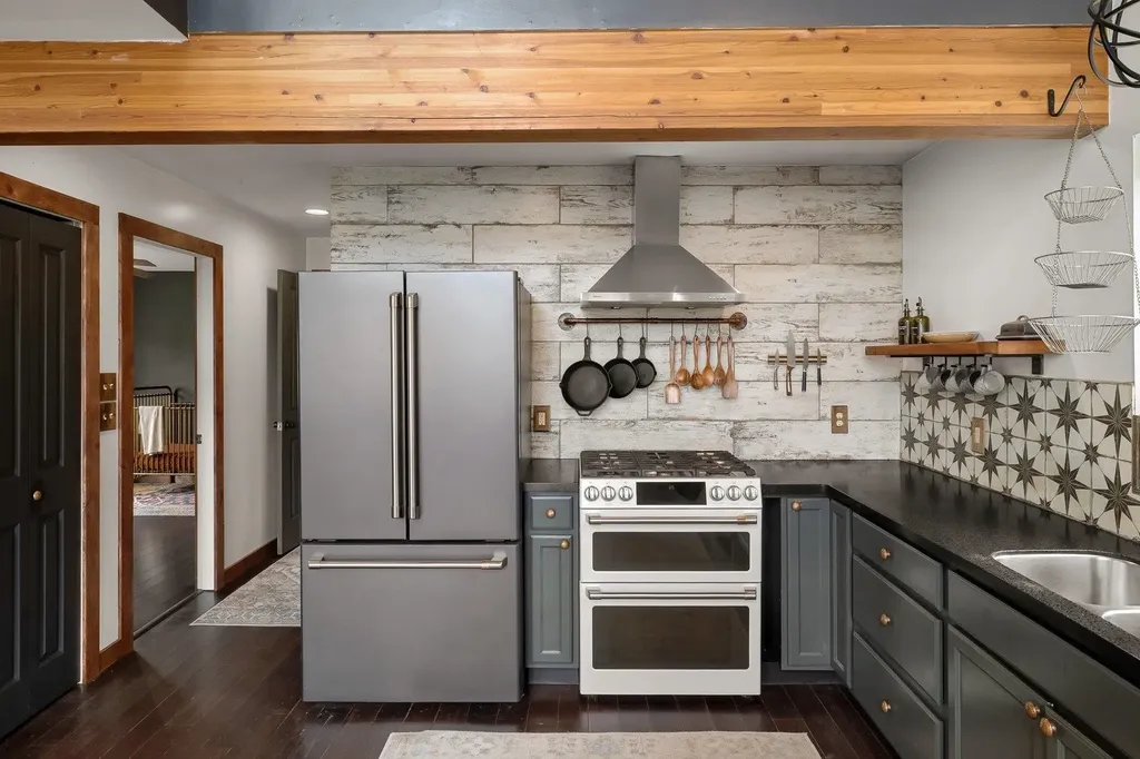 96 Deerfield Hills Road Morristown VT 05661