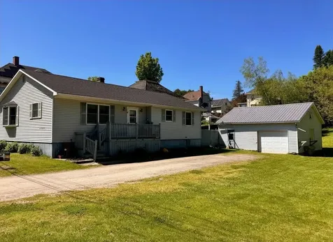 31 South Street Troy VT 05859