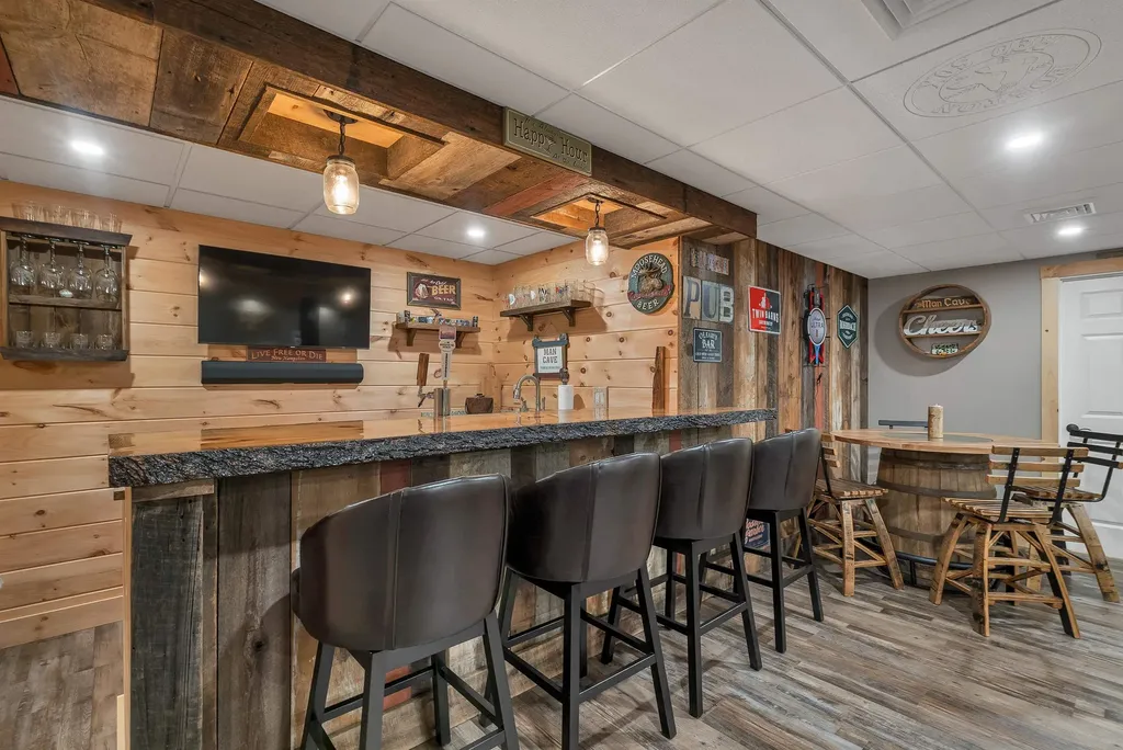7 Pendleton Road Laconia NH 03246