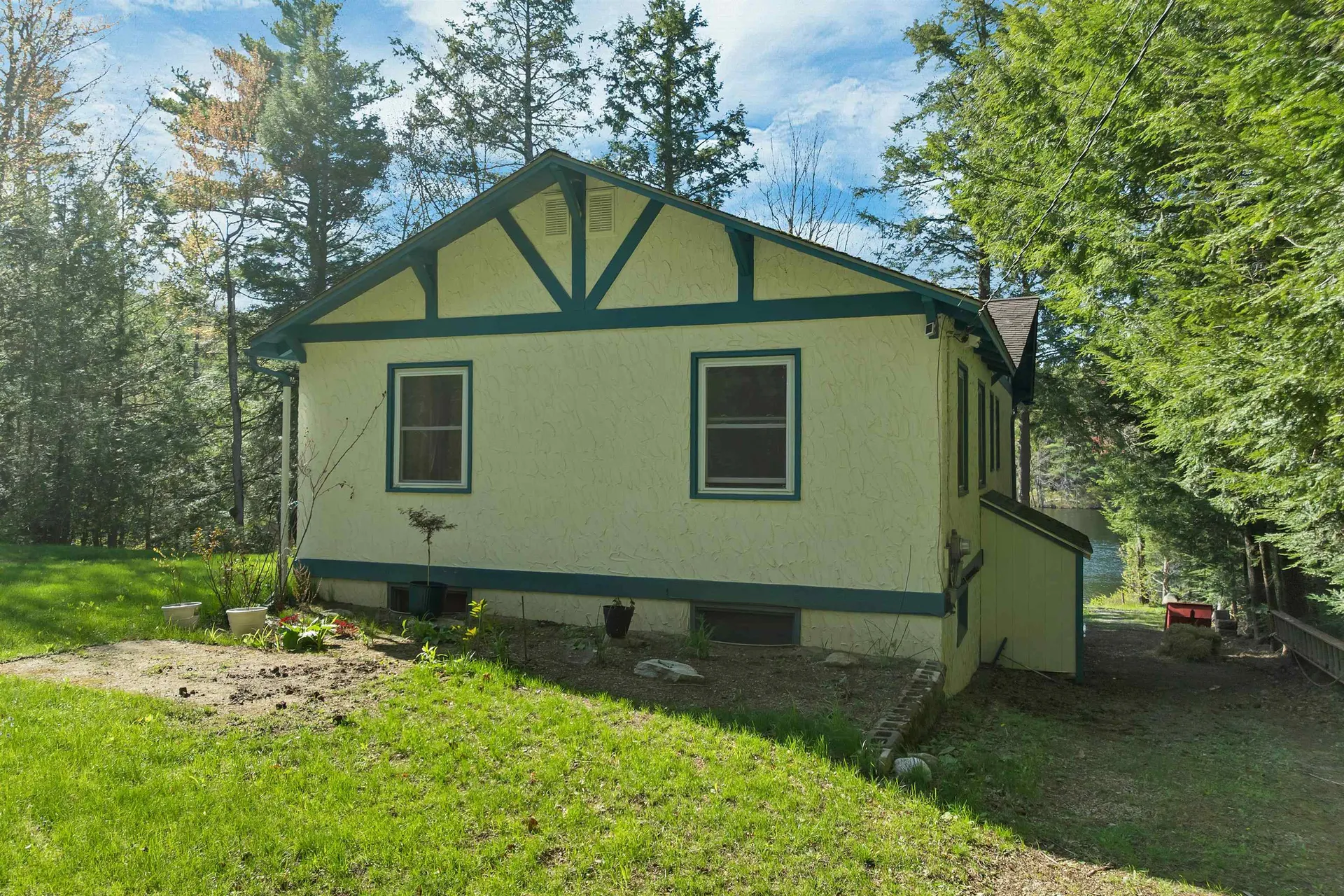 166 Red Gate Lane Rindge NH 03461