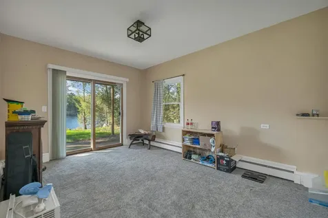 166 Red Gate Lane Rindge NH 03461