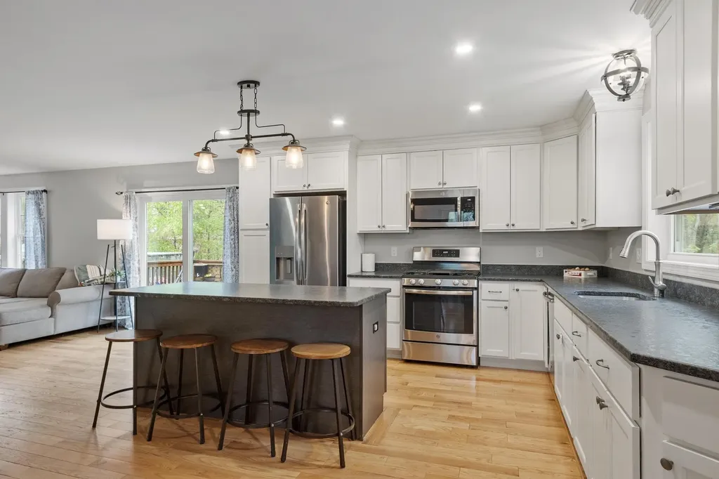 55 Mill Pond Road Epping NH 03042