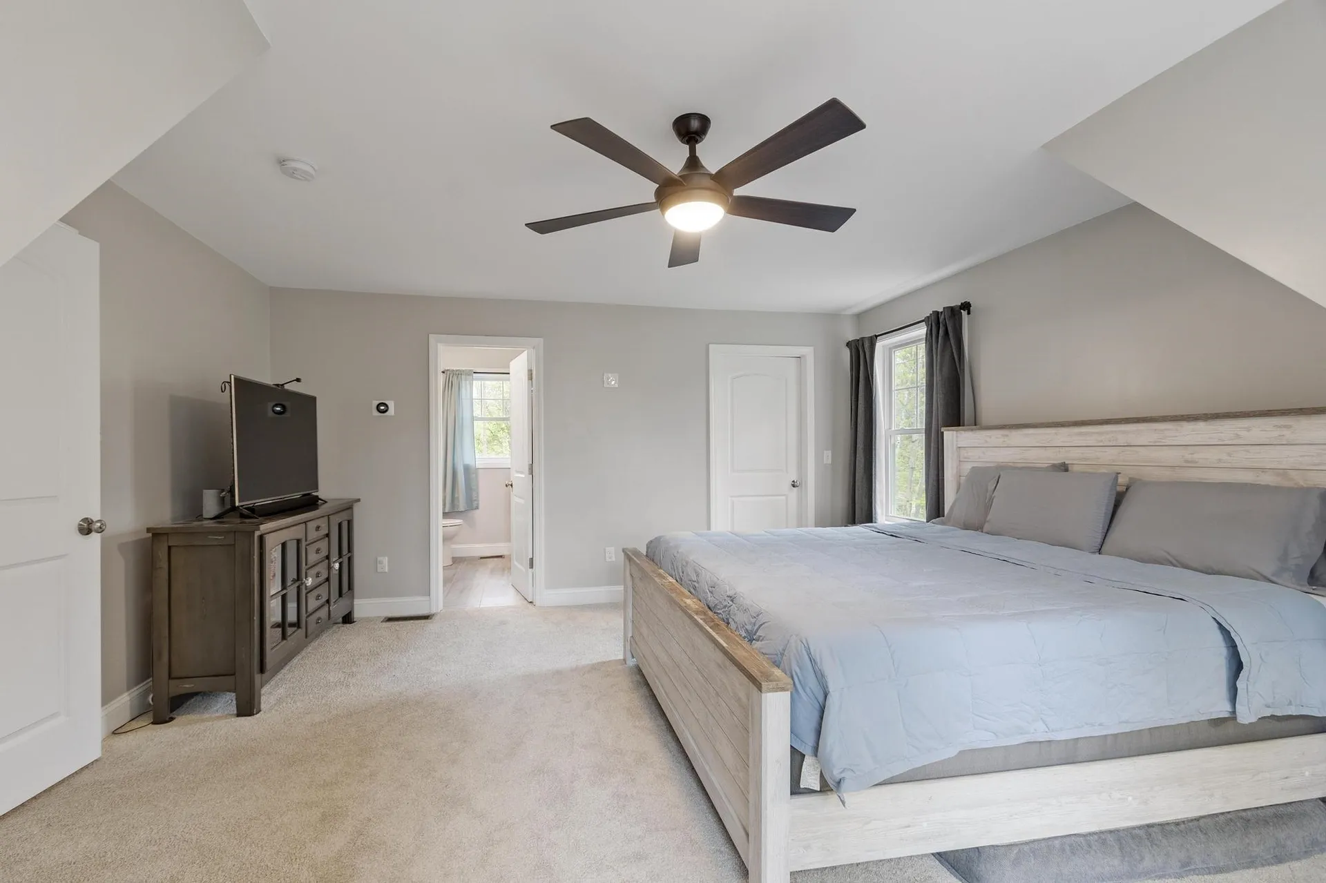 55 Mill Pond Road Epping NH 03042