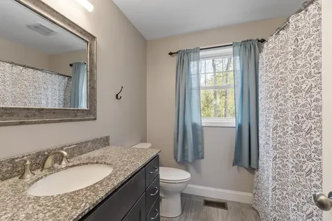 55 Mill Pond Road Epping NH 03042