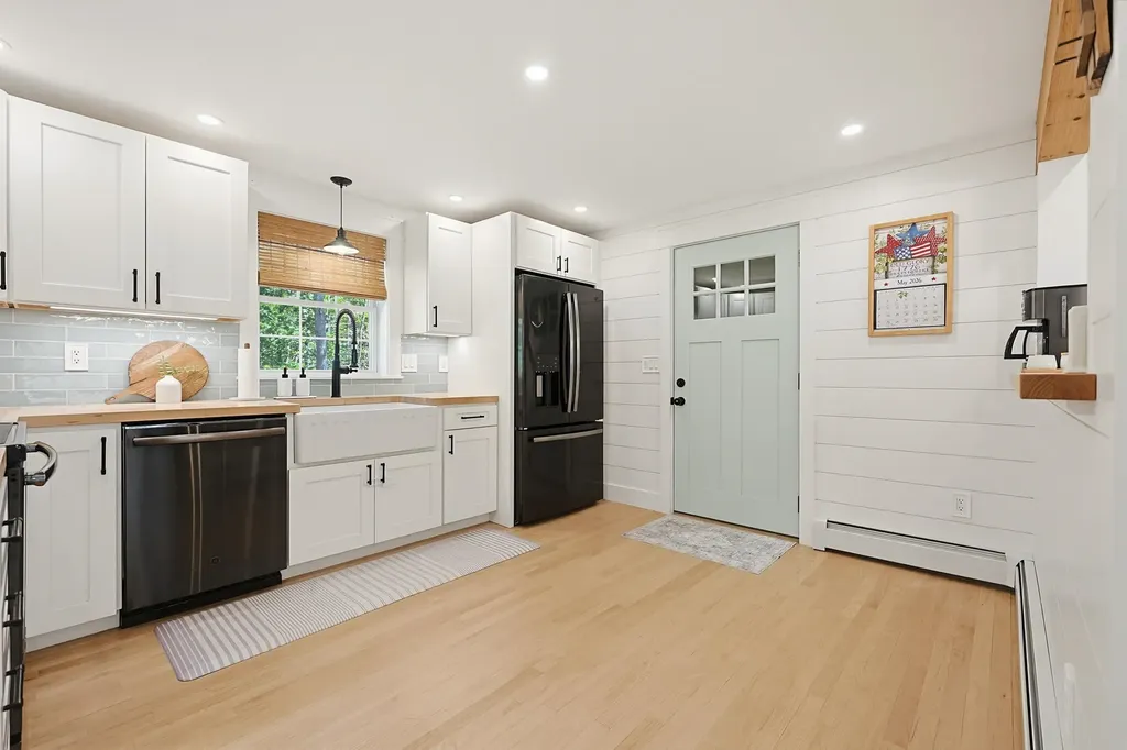 87 Putney Road Fitzwilliam NH 03447
