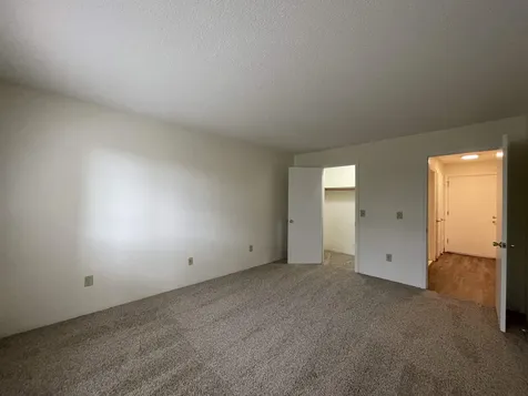 379 Huse Road Manchester NH 03103