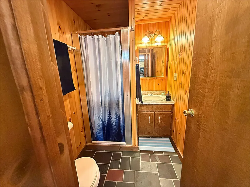 845 Burr Pond Road Sudbury VT 05733