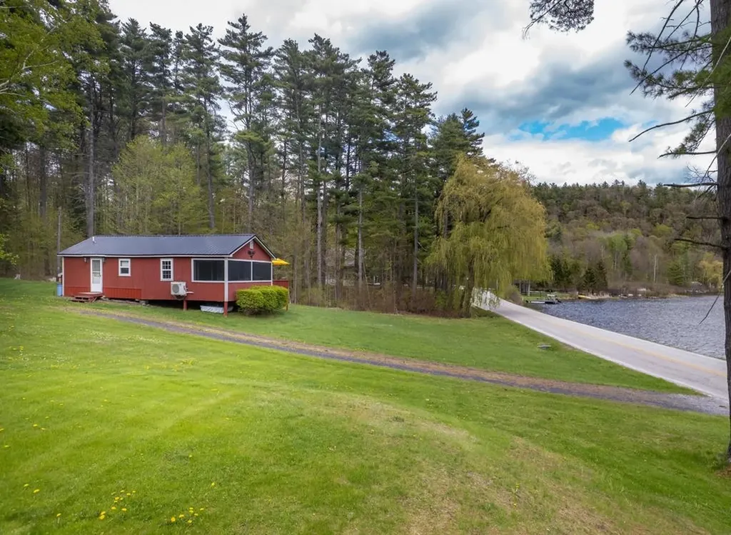 845 Burr Pond Road Sudbury VT 05733