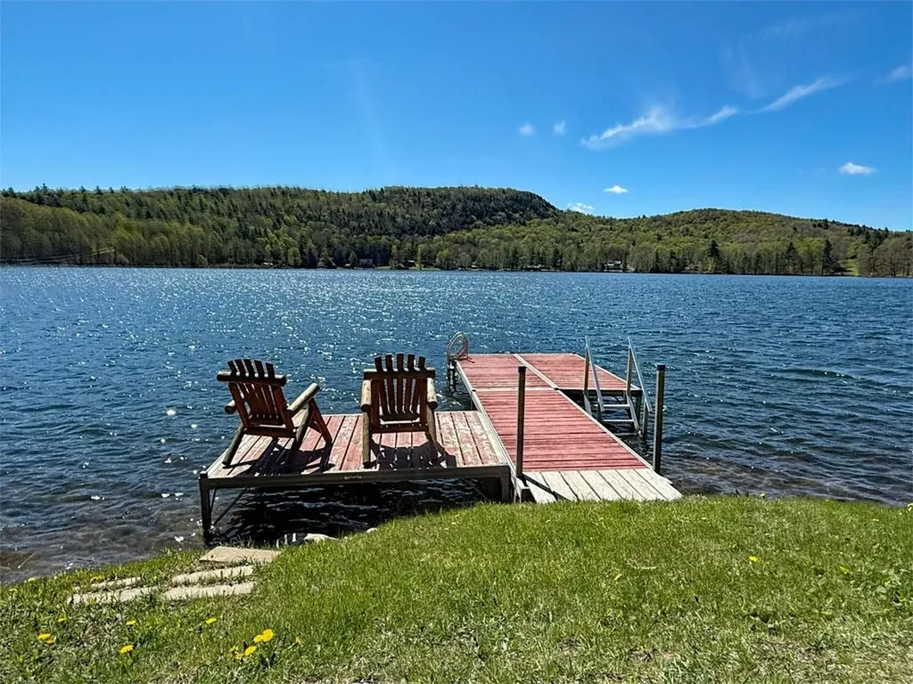 845 Burr Pond Road Sudbury VT 05733