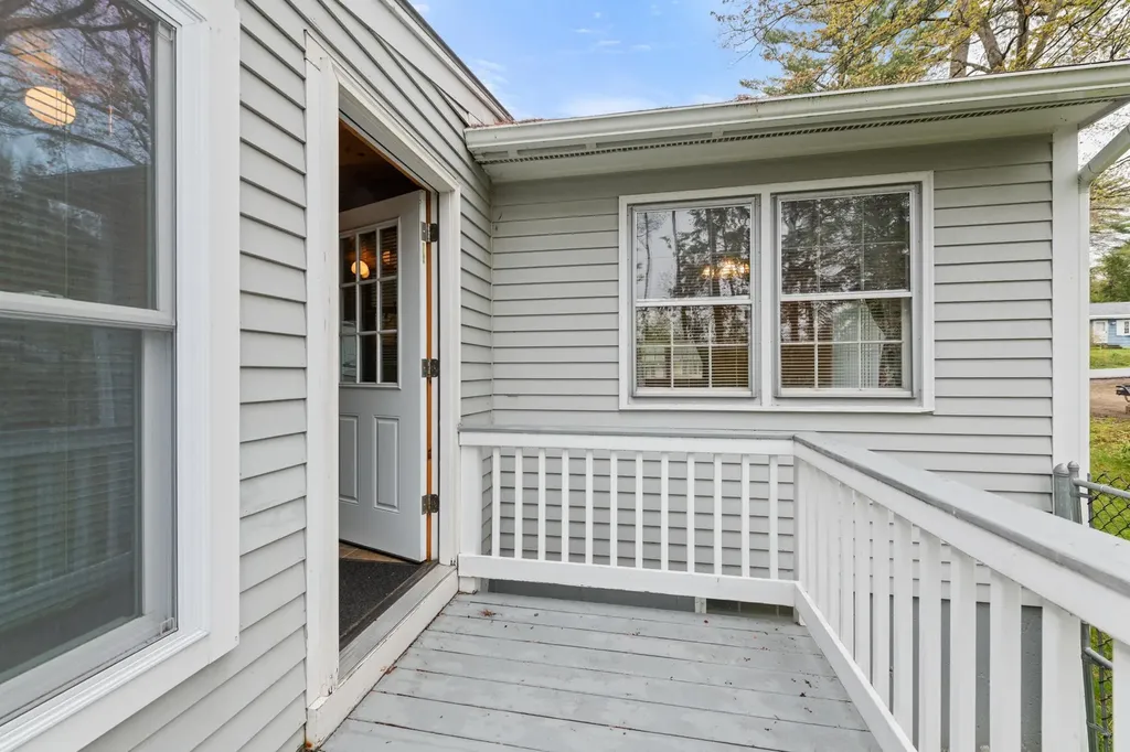 191 Worfield Circle Bristol NH 03222