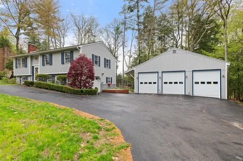 191 Worfield Circle Bristol NH 03222