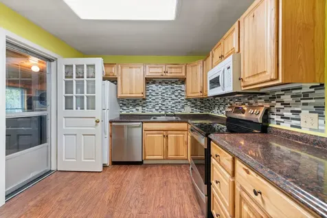 191 Worfield Circle Bristol NH 03222