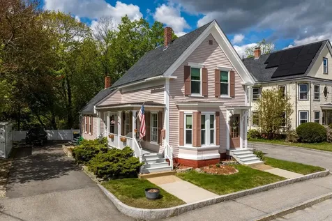 19 Sheridan Avenue Rochester NH 03867
