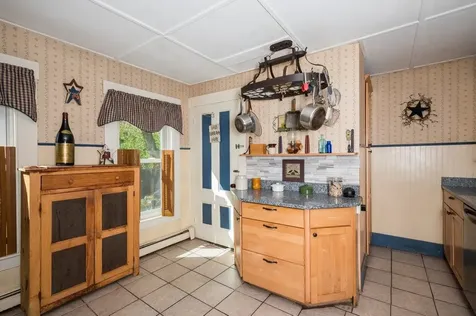 19 Sheridan Avenue Rochester NH 03867