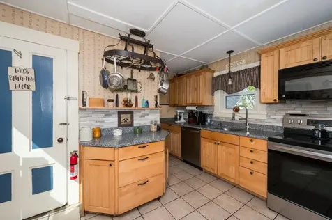 19 Sheridan Avenue Rochester NH 03867
