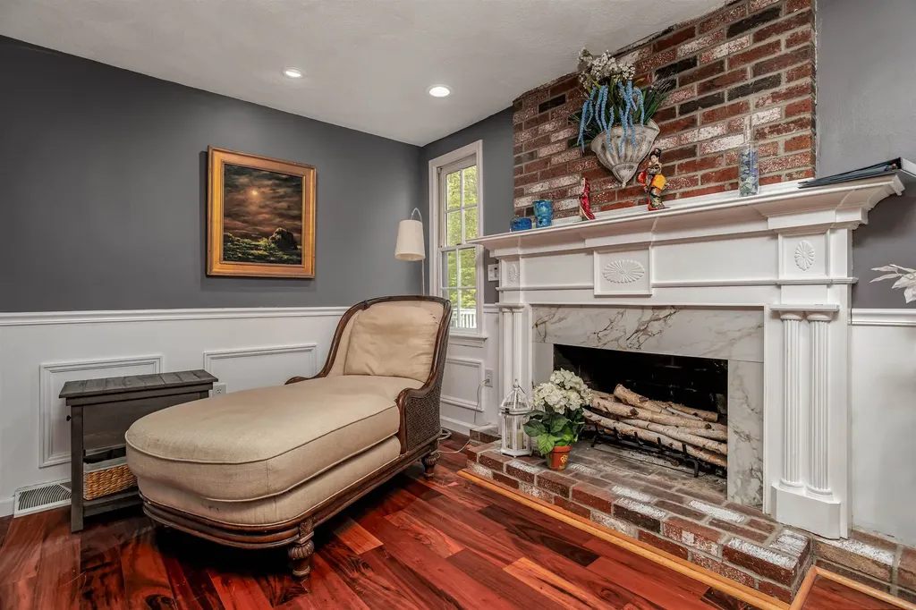 190 Wyndridge Circle Pelham NH 03076