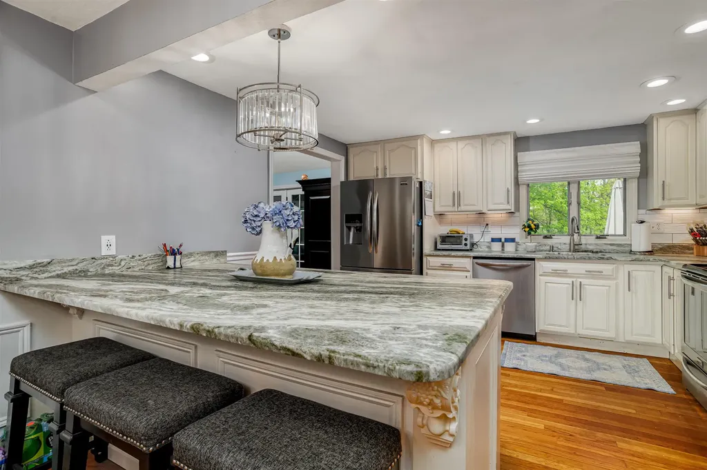 190 Wyndridge Circle Pelham NH 03076
