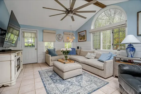 190 Wyndridge Circle Pelham NH 03076