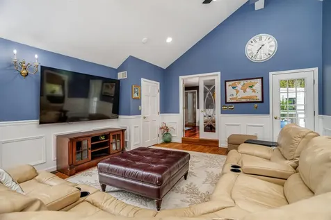 190 Wyndridge Circle Pelham NH 03076