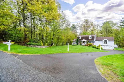 190 Wyndridge Circle Pelham NH 03076