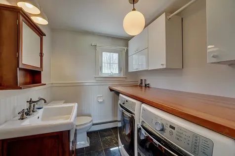 5 Wavecrest Circle York ME 03909