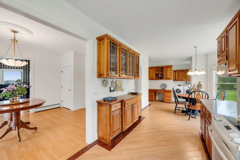 302 Ledge Hill Drive Georgia VT 05478
