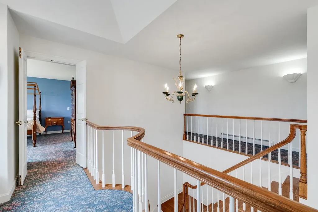 302 Ledge Hill Drive Georgia VT 05478