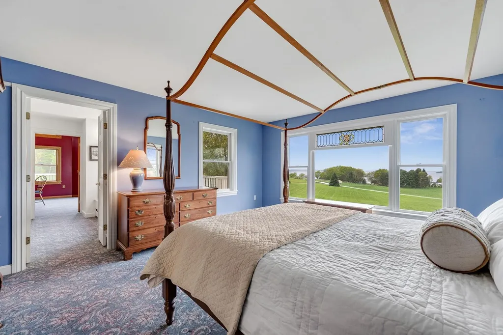302 Ledge Hill Drive Georgia VT 05478