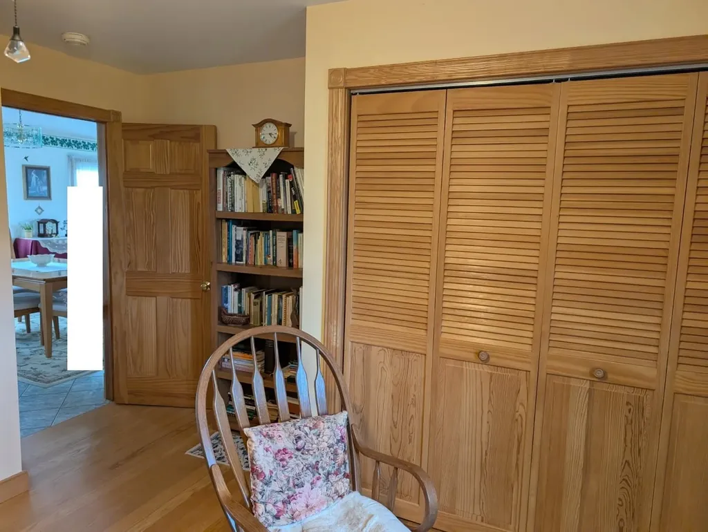 913 N End W Road North Hero VT 05474