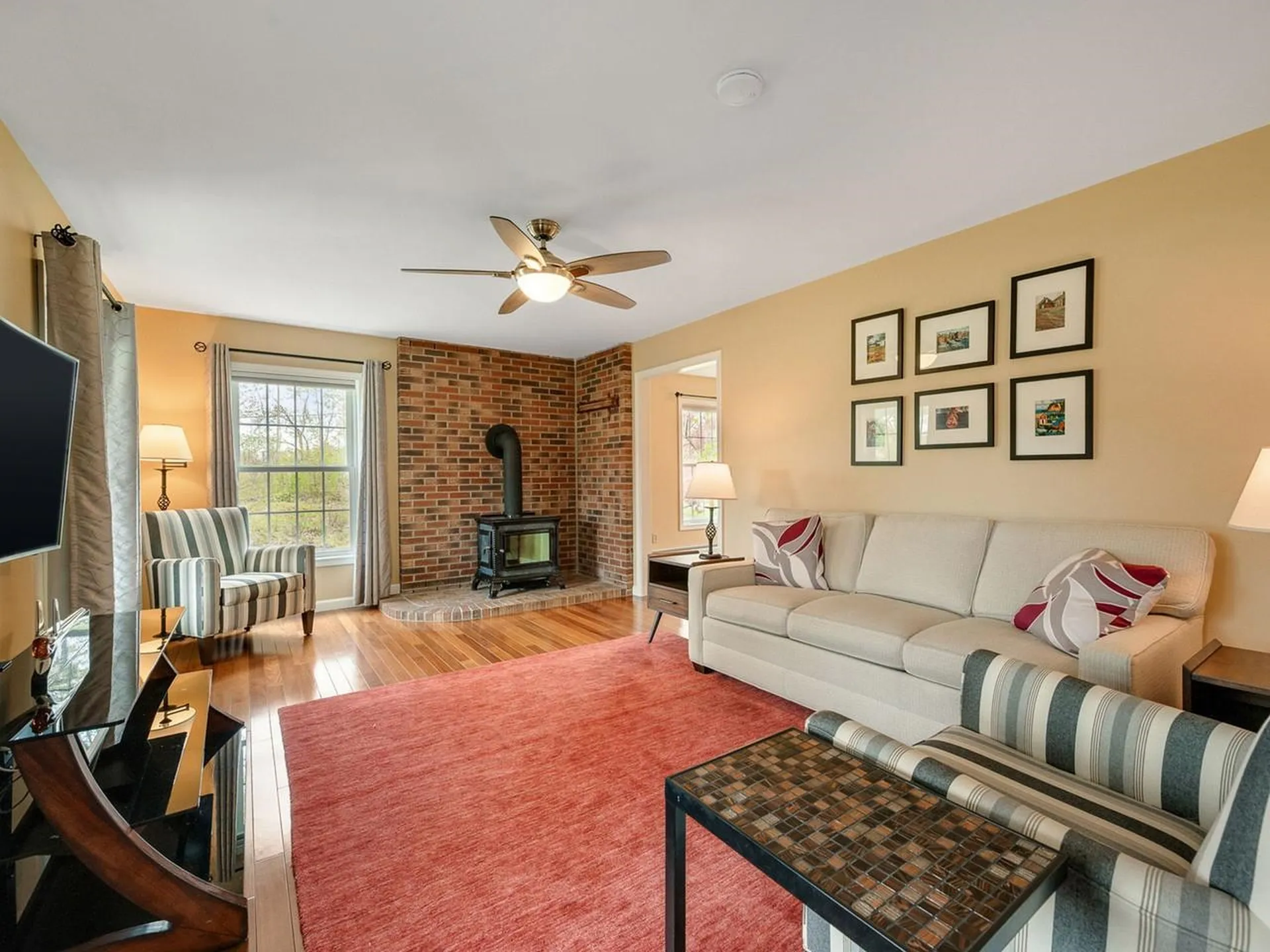 2 Iris Street Essex VT 05452