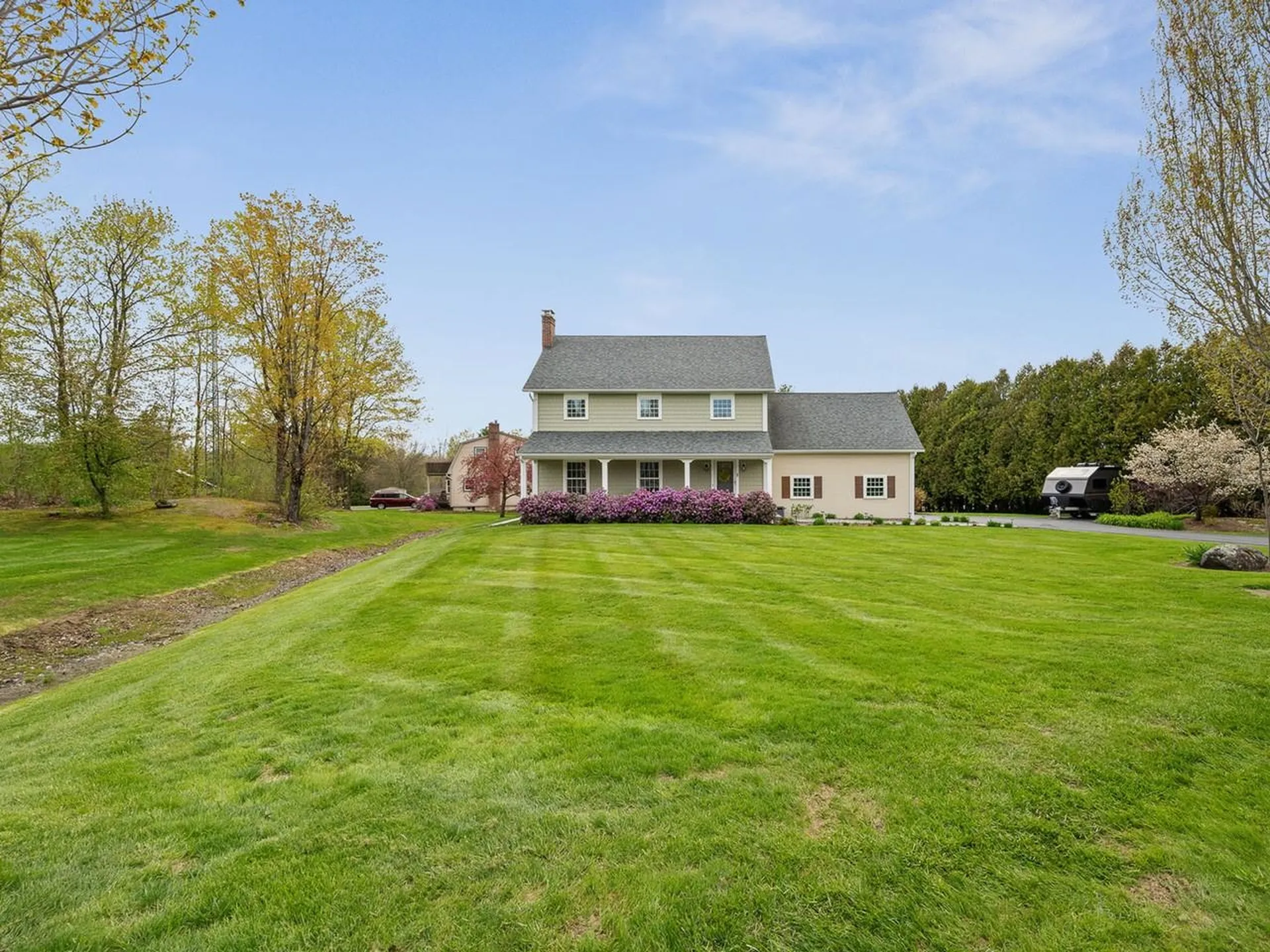 2 Iris Street Essex VT 05452