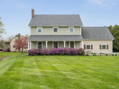 2 Iris Street Essex VT 05452