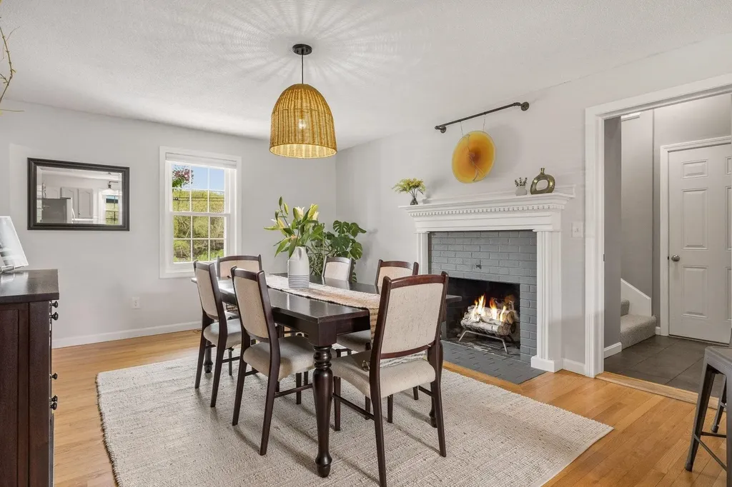 95 Willowbrook Avenue Stratham NH 03885